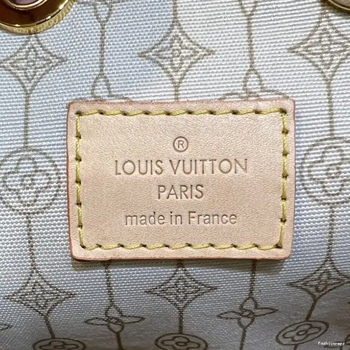 Fashionreps Bag 2304DJ0119 LV 0518